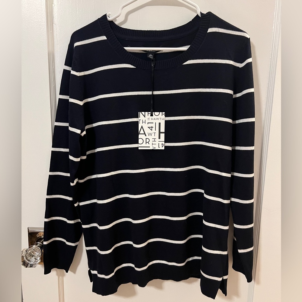 41 Hawthorn Navy and White Knit Top